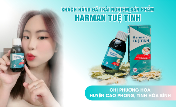 Chị Phương Hoa chia sẻ cảm nhận của mình về Harman Tuệ Tĩnh