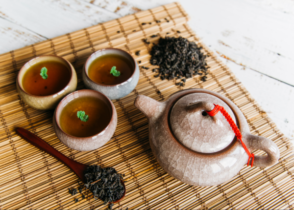 Trong trà có chất gì gây mất ngủ? Những lưu ý khi uống trà