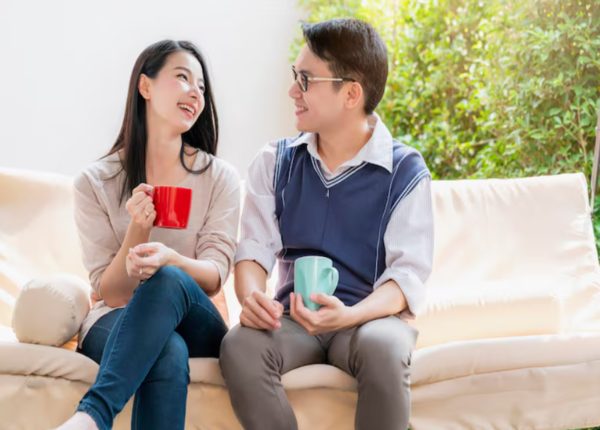 Sự phụ thuộc biểu hiện qua cách cư xử, cảm xúc đối với người khác