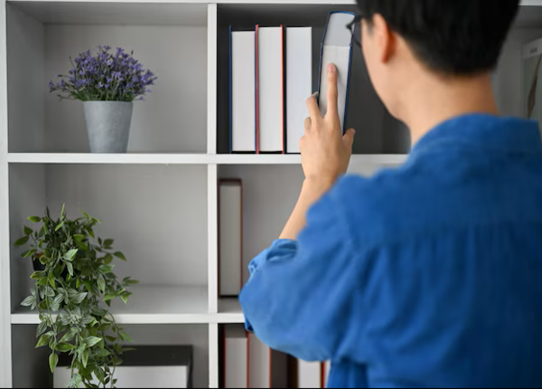 Tập trung vào 5 đồ vật giúp phân tán sự chú ý, hạn chế cảm giác hoảng sợ