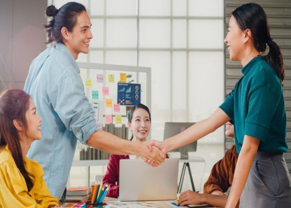 Án tượng ban đầu ảnh hưởng đánh giá một người